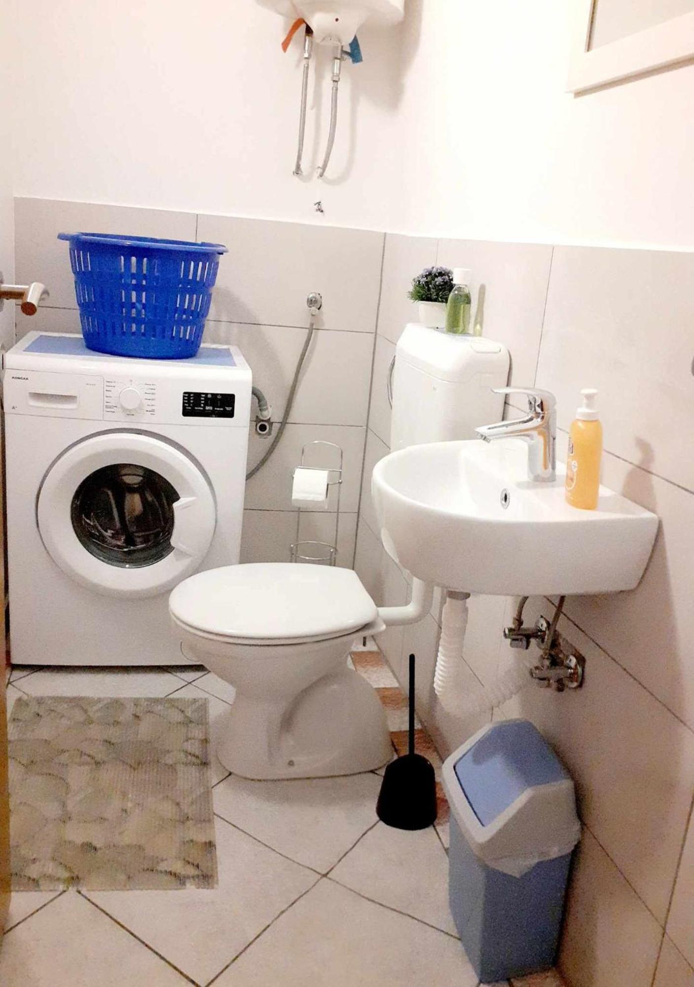 Apartments Rezek Супетарска Драга Екстериор снимка