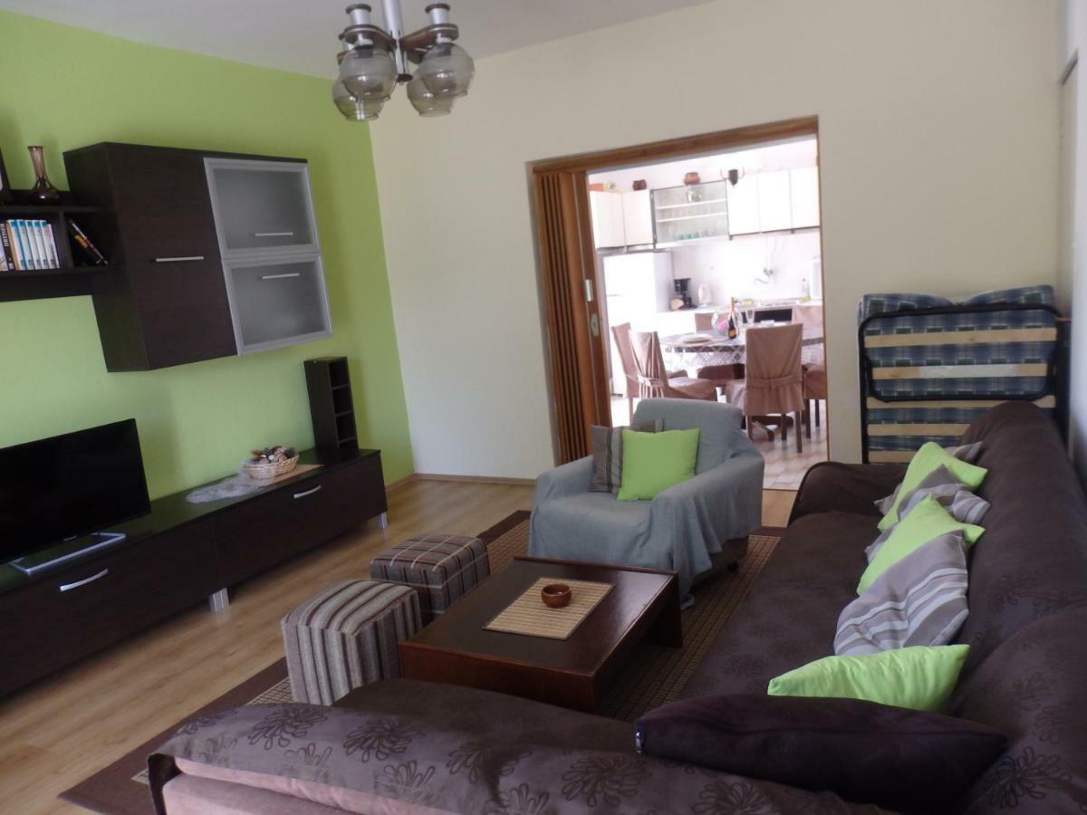 Apartments Rezek Супетарска Драга Екстериор снимка